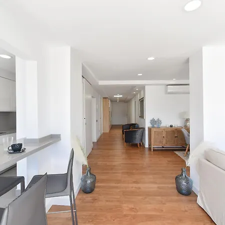 Don Carlos Apartment *
